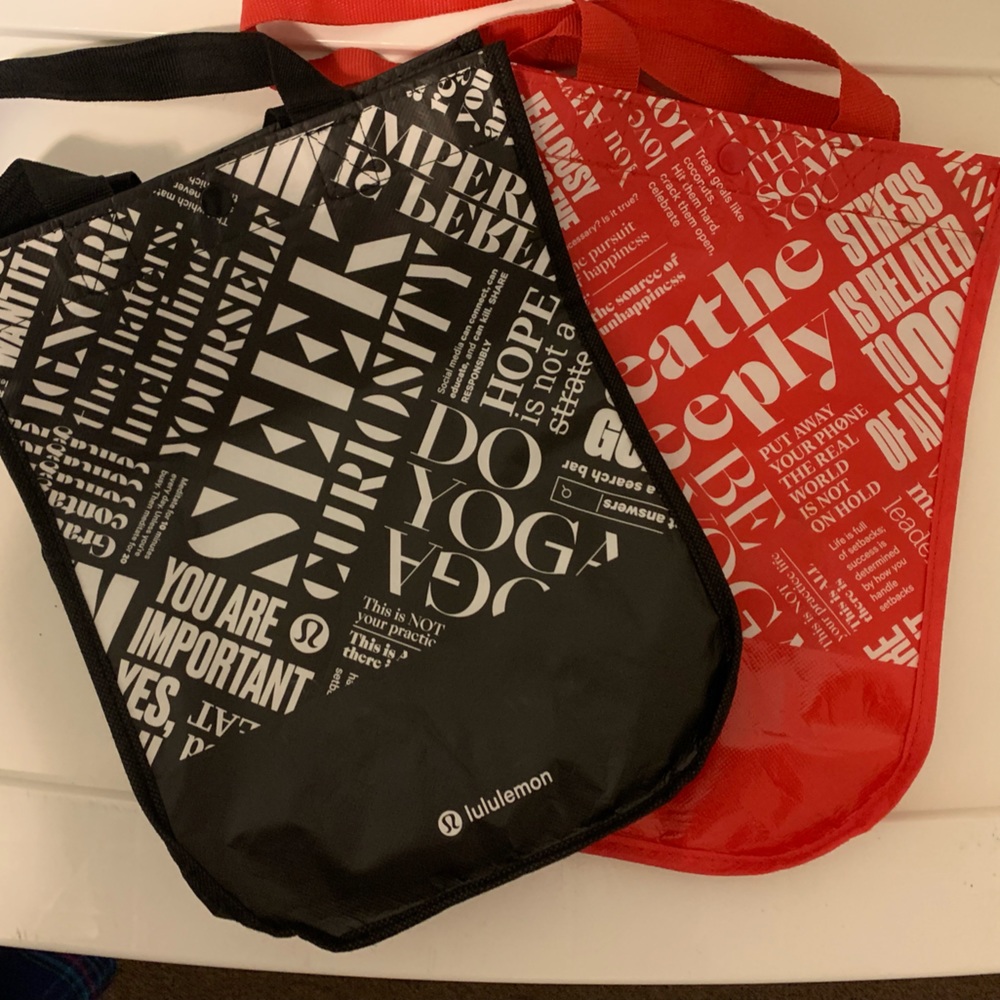Lululemon medium reusable totes